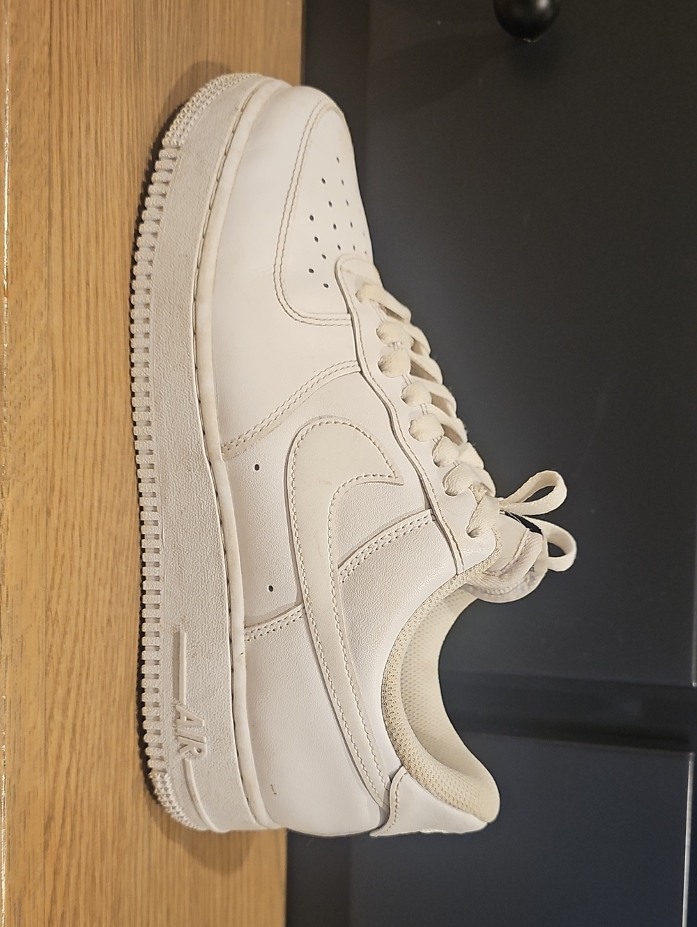 Nike Women's White Low-Top Leather Sneakers